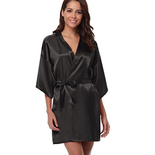 Bata Kimono con Efecto Satinado y Cierre de Lazo Ajustable - Negro