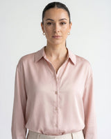 Blusa de Mujer de Satén con Corte Holgado, Cuello Clásico y Puños Abotonados
