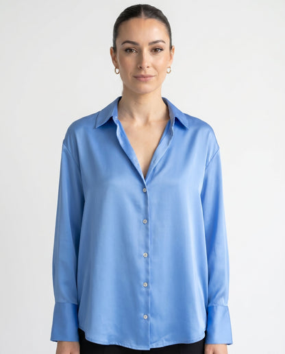 Blusa de Mujer de Satén con Corte Holgado, Cuello Clásico y Puños Abotonados