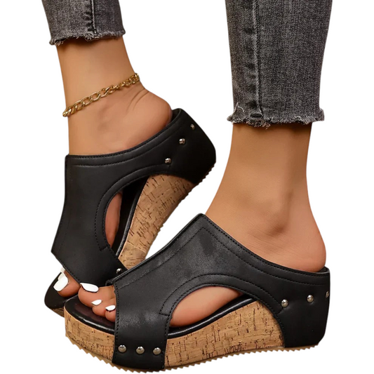 Sandalias de Cuña para Mujer con Soporte del Arco y Detalles de Tachuelas